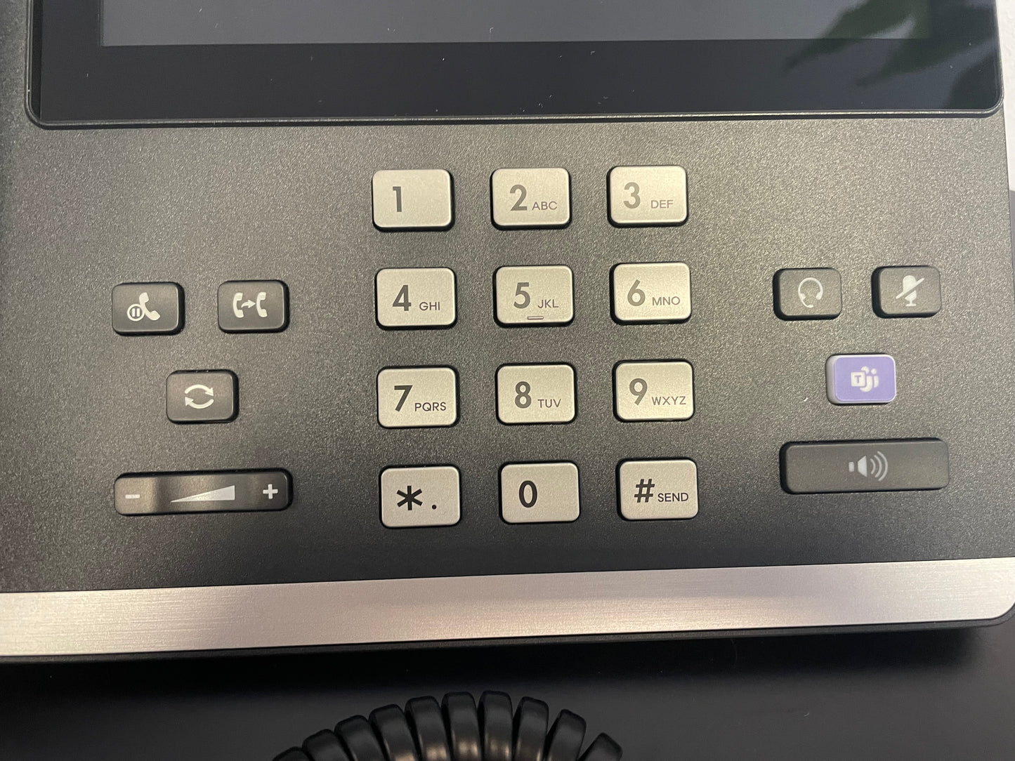 B-WARE: Yealink Telefon SIP-MP56-Teams Edition, schnurgebunden, mit Touchscreen, WLAN, Bluetooth