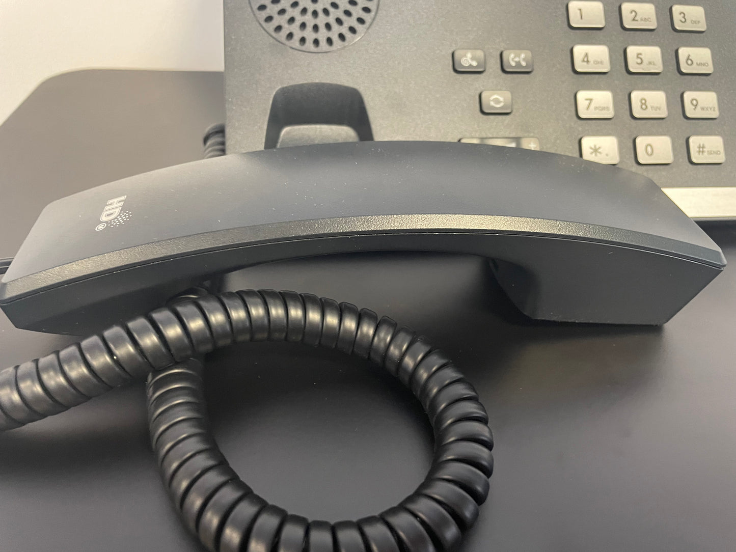 B-WARE: Yealink Telefon SIP-MP56-Teams Edition, schnurgebunden, mit Touchscreen, WLAN, Bluetooth